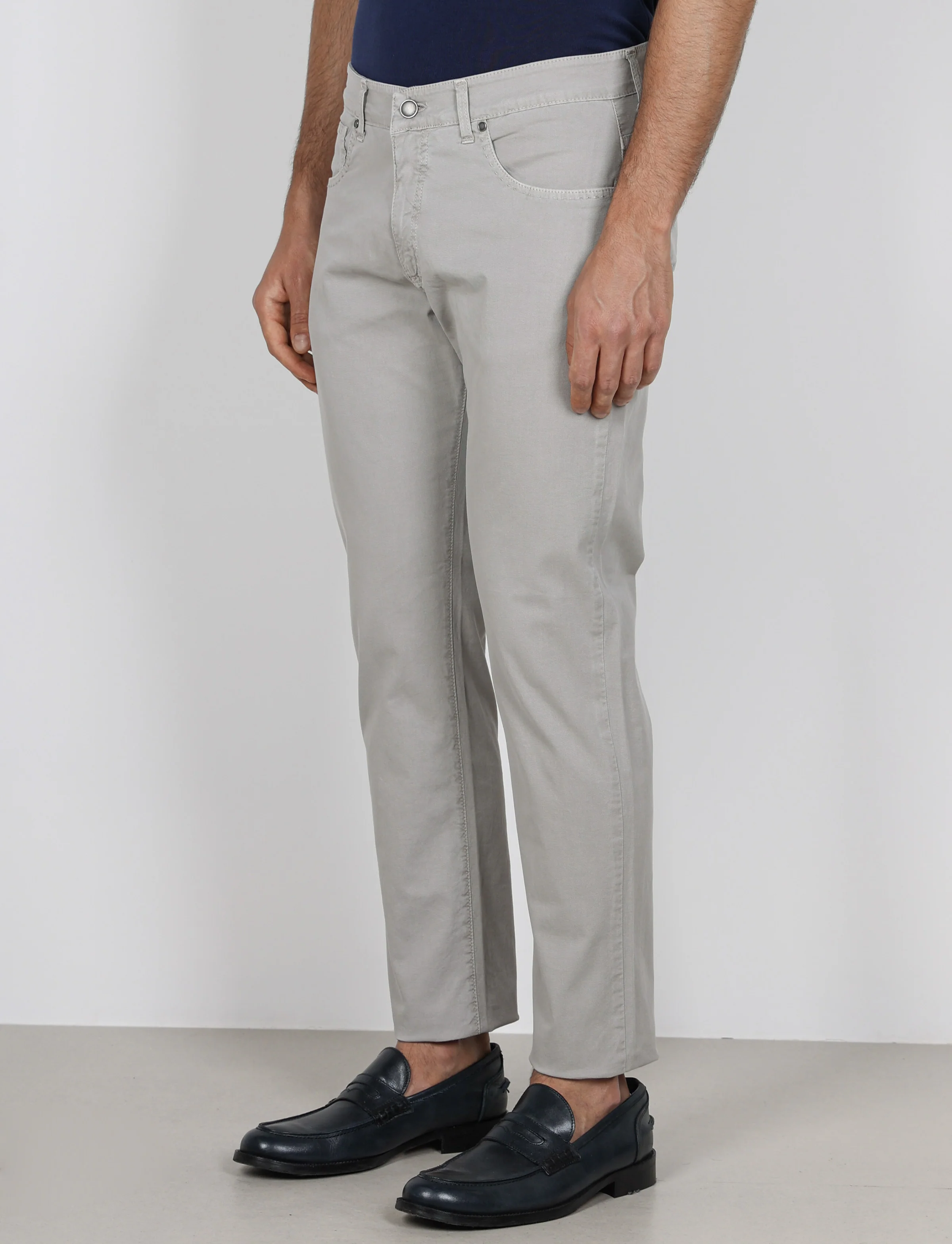 Pantaloni cinque tasche in cotone nido d'ape - Image 17
