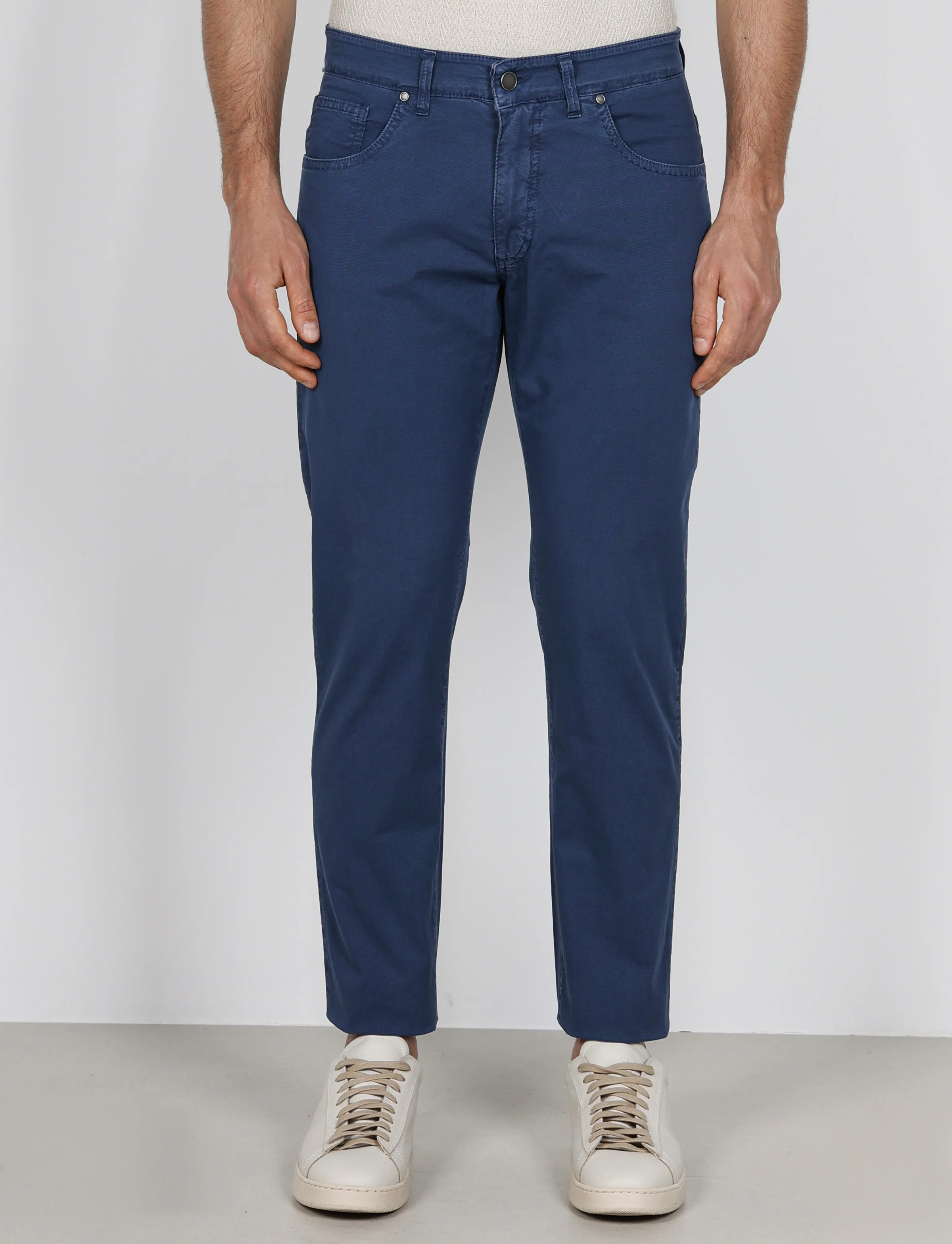 Pantaloni cinque tasche in cotone nido d'ape - Image 26