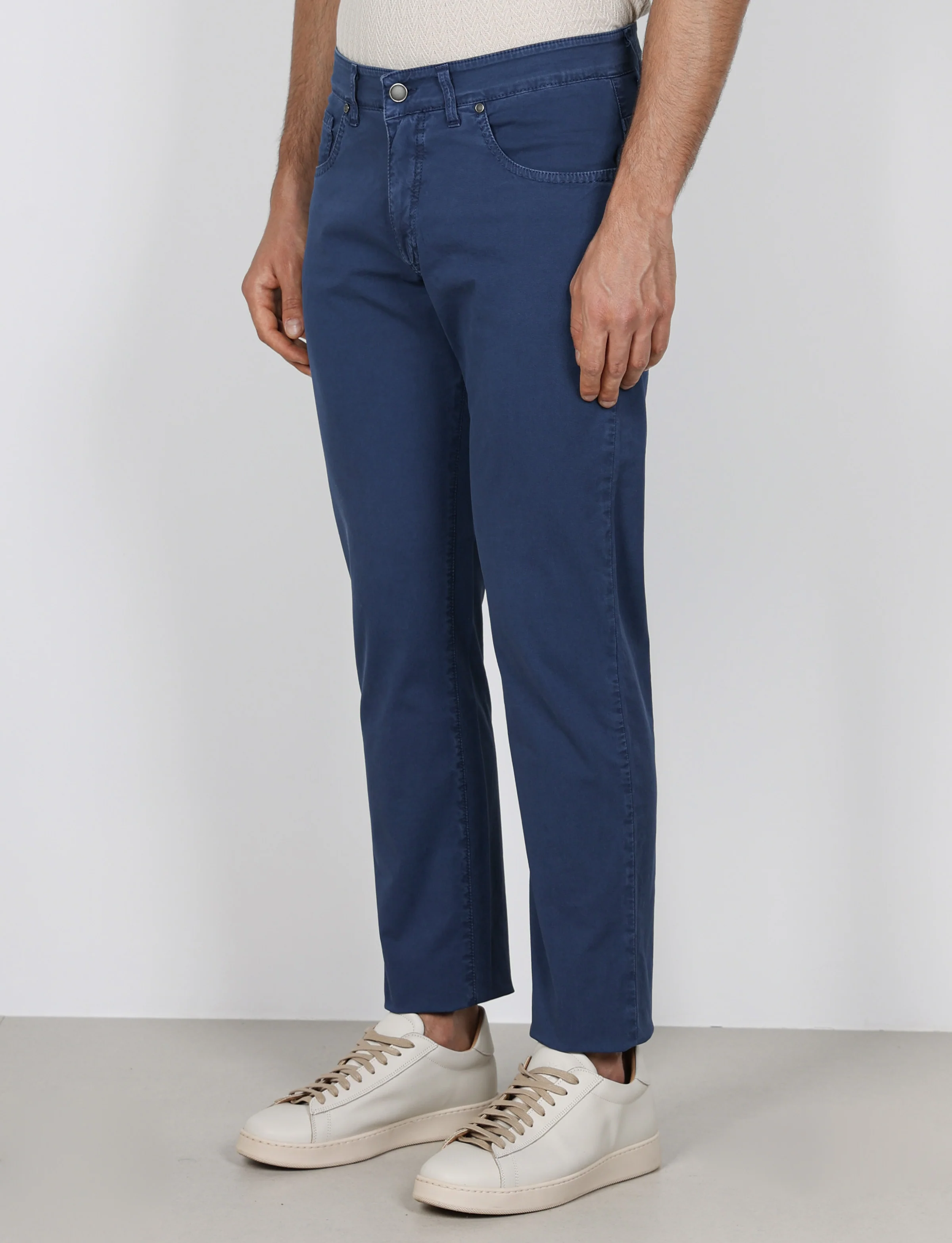 Pantaloni cinque tasche in cotone nido d'ape - Image 27