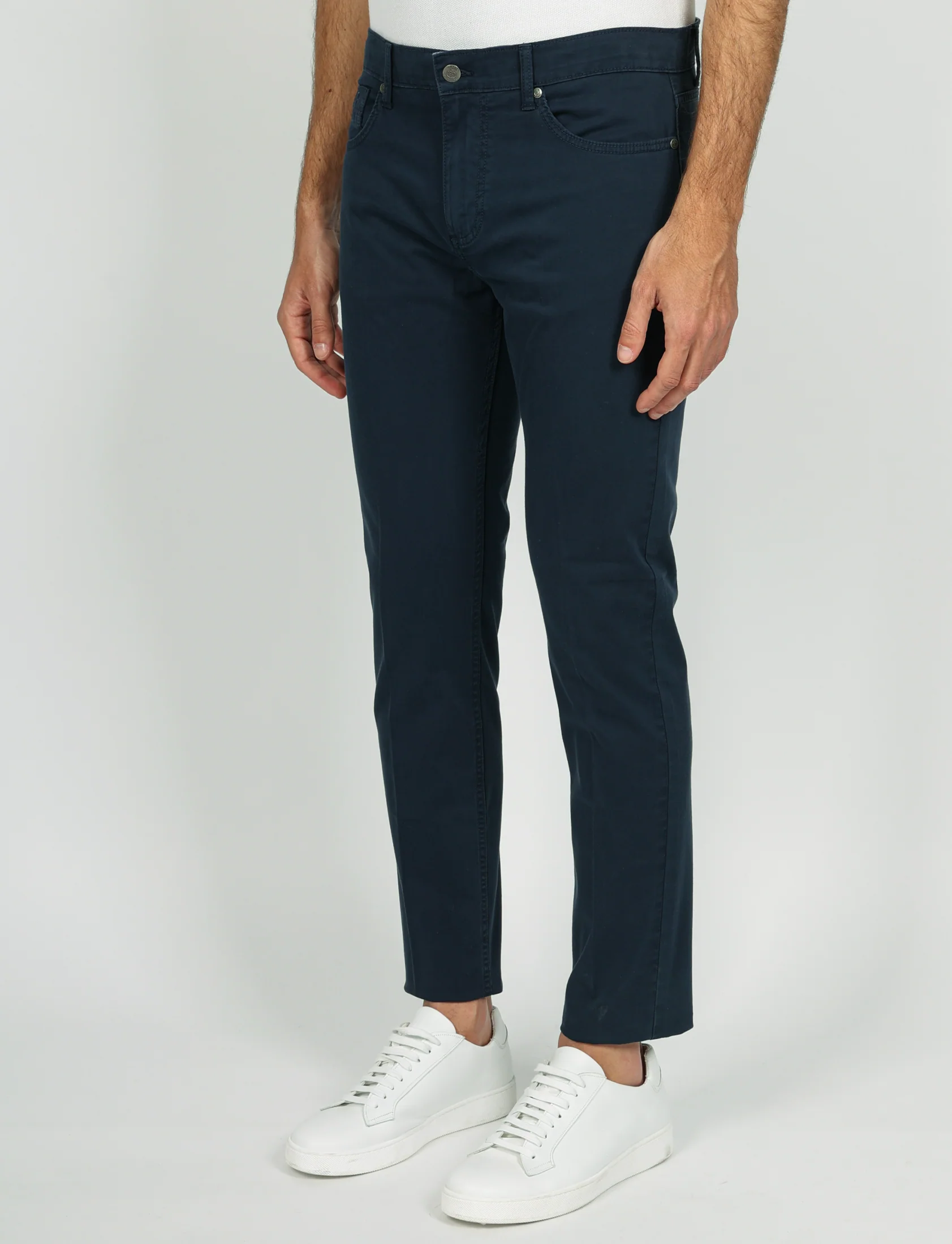 Pantaloni cinque tasche in raso di cotone - Image 2