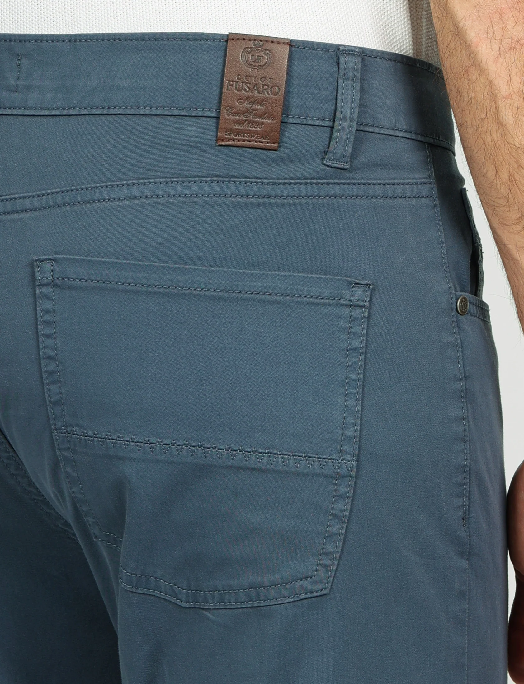 Pantaloni cinque tasche in raso di cotone - Image 9