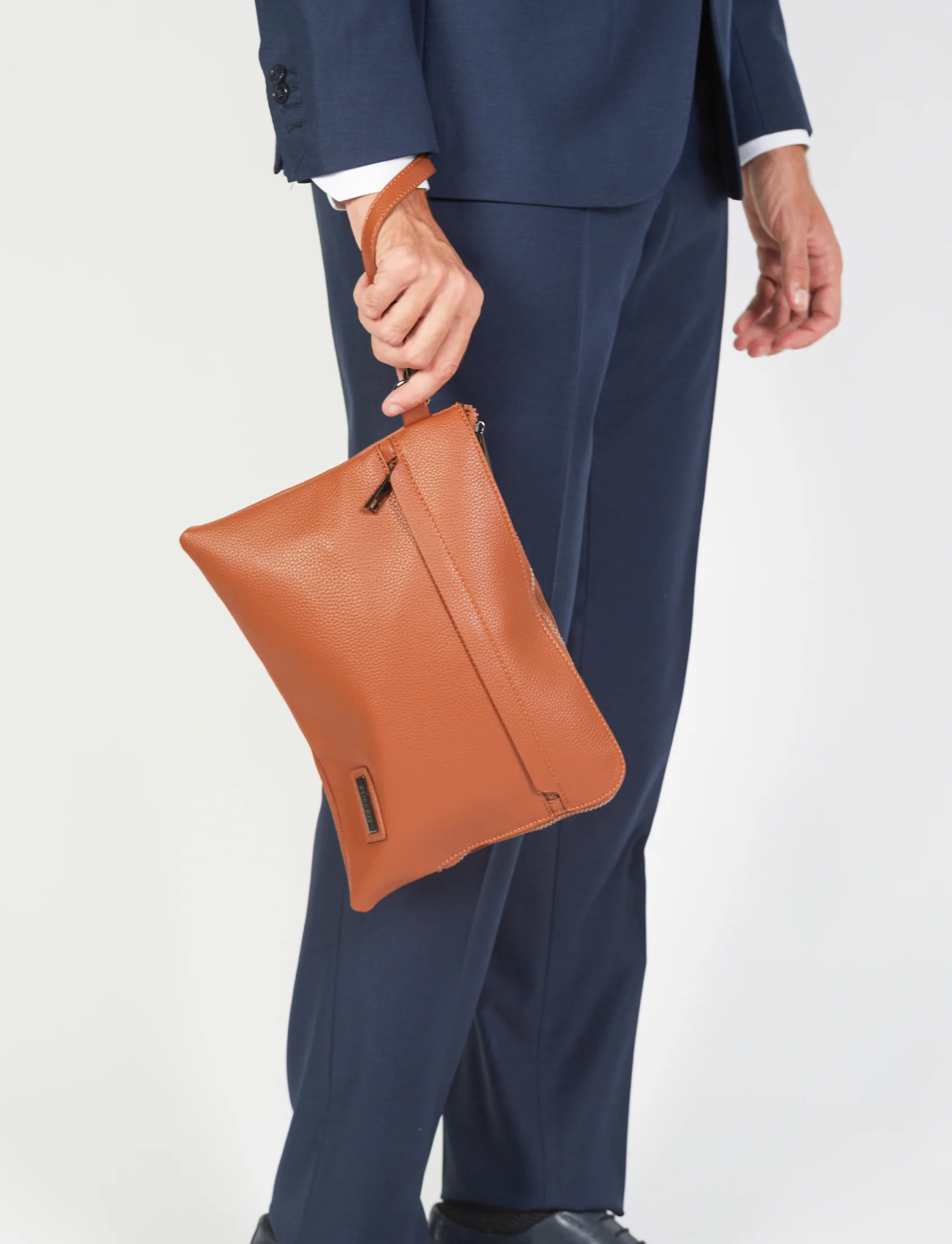 Pochette in eco-pelle con manico - Image 3
