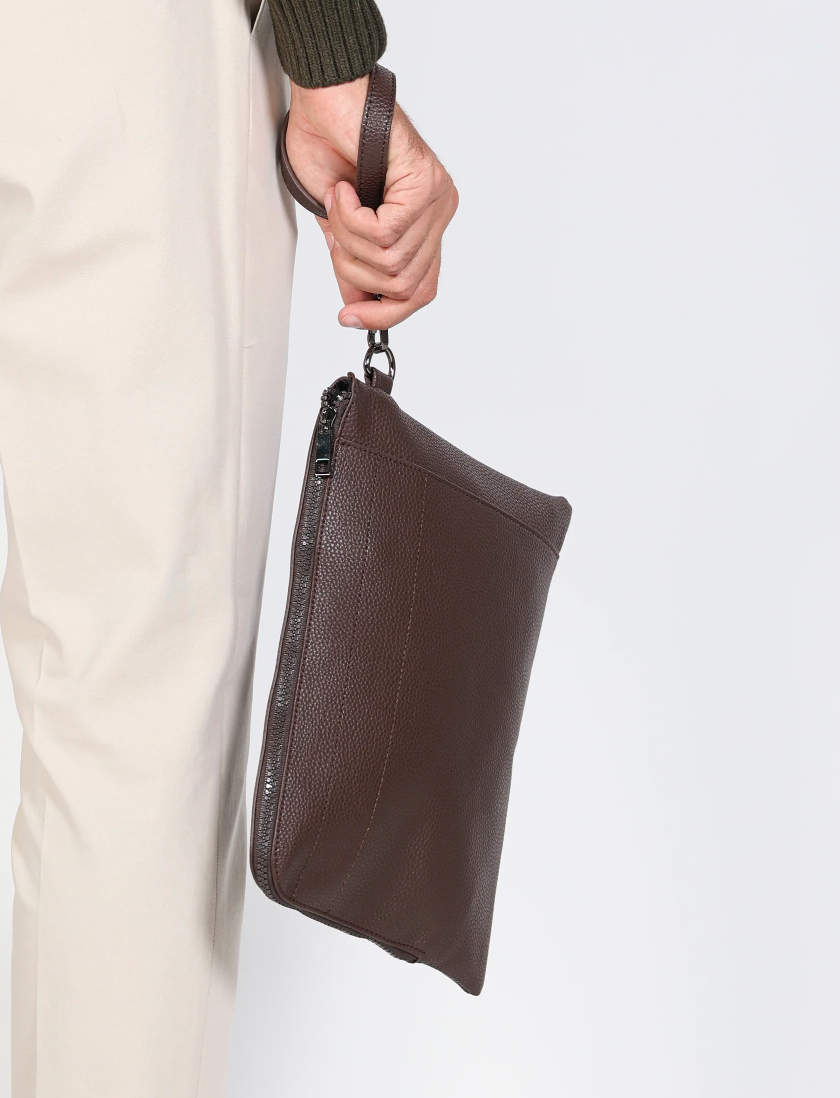 Pochette in eco-pelle con manico - Image 8