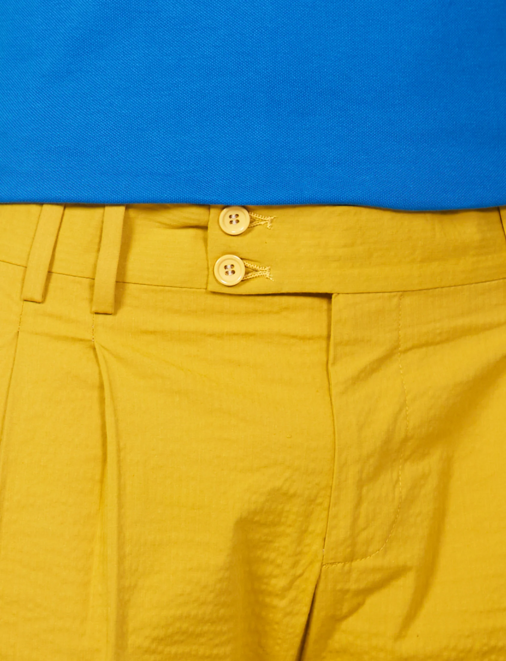Bermuda in cotone goffrato con pinces - Image 12