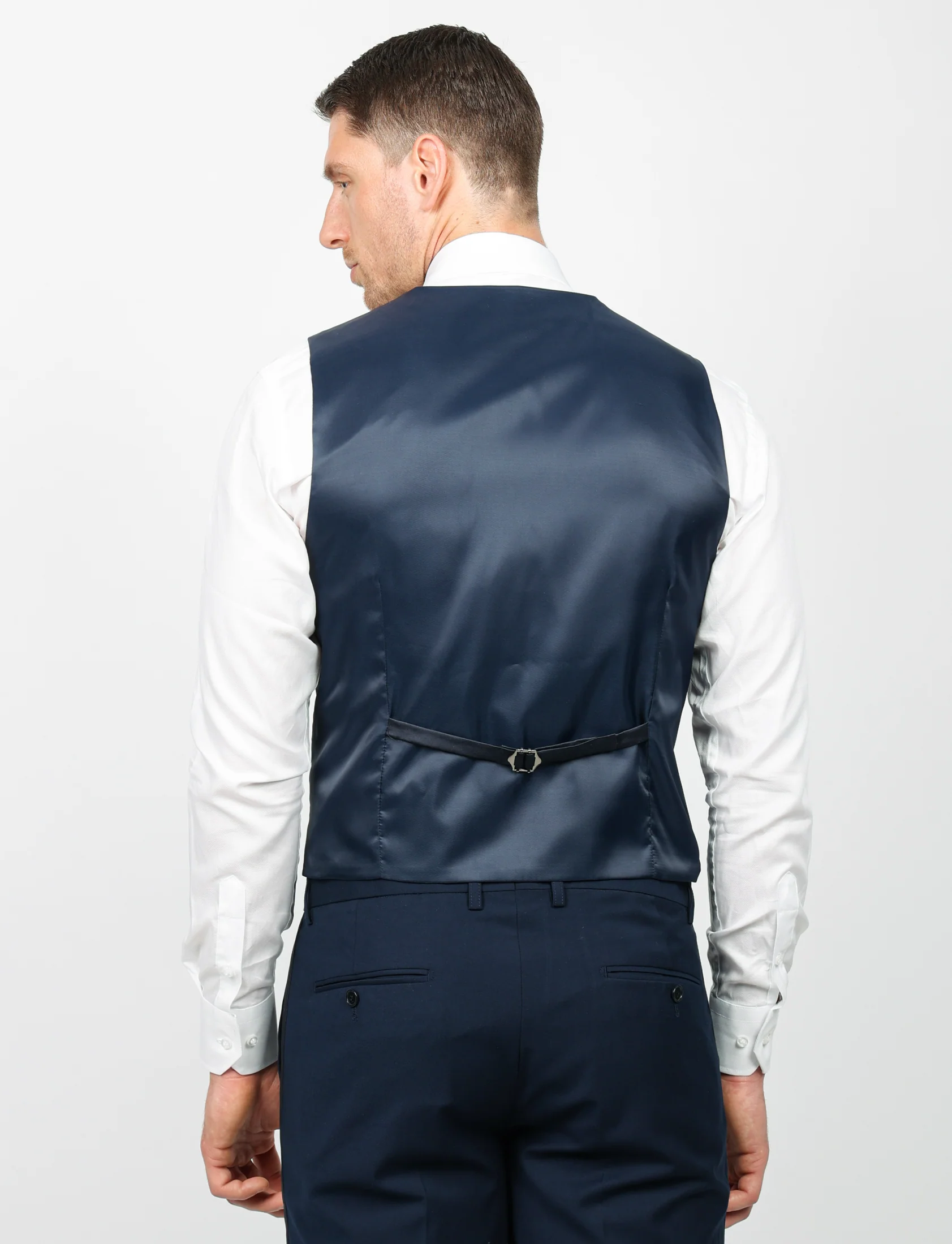 Gilet cerimonia con dettagli in raso - Image 4