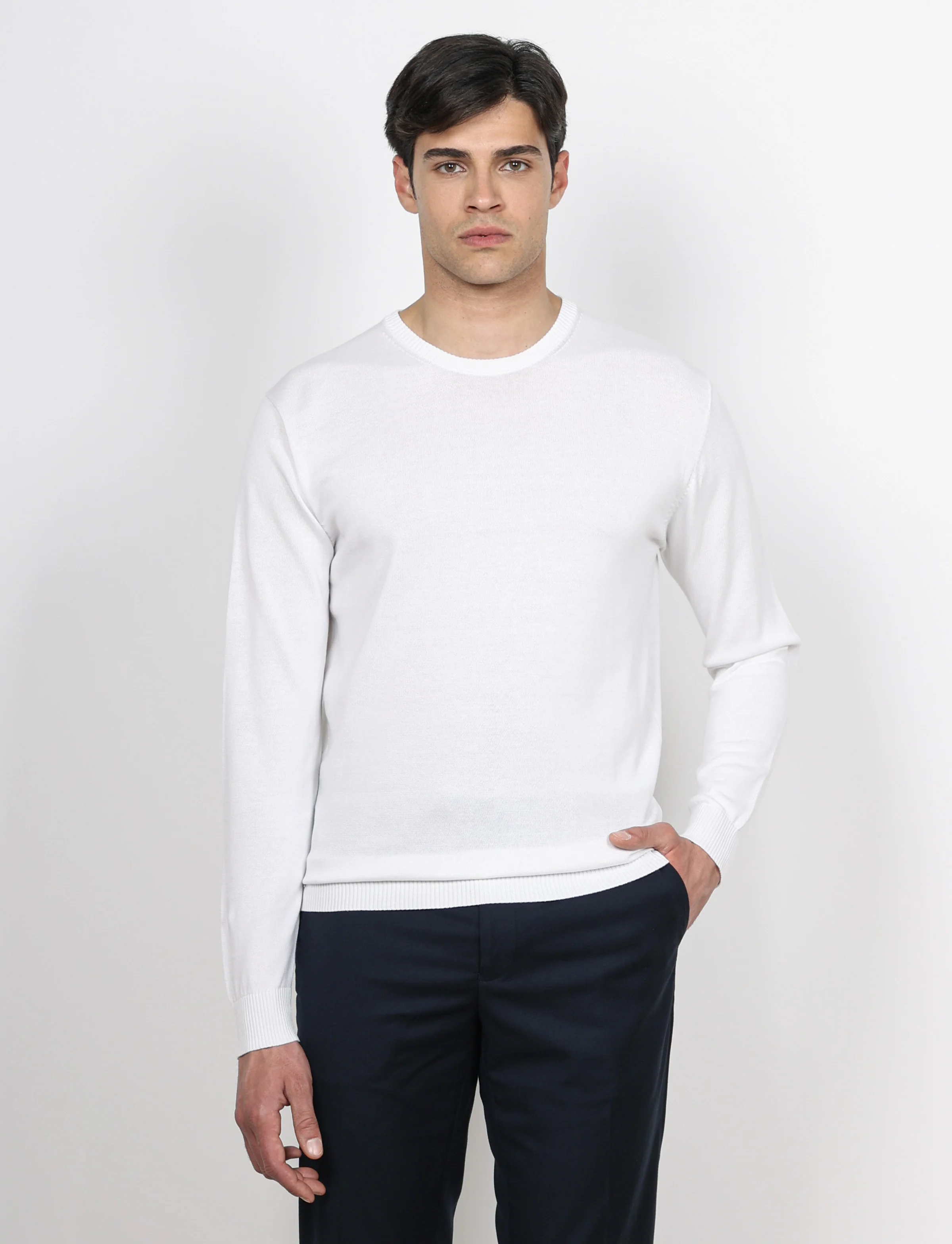 Maglia girocollo in cotone a maniche lunghe - Image 17