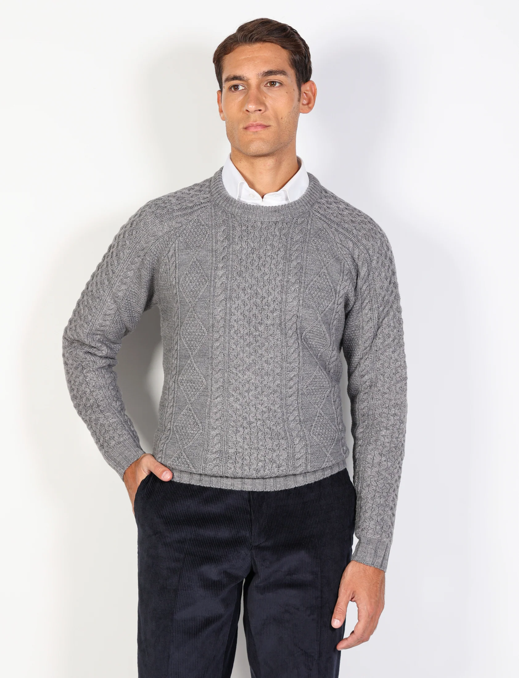 Maglia girocollo a rombi e trecce in lana - Image 15