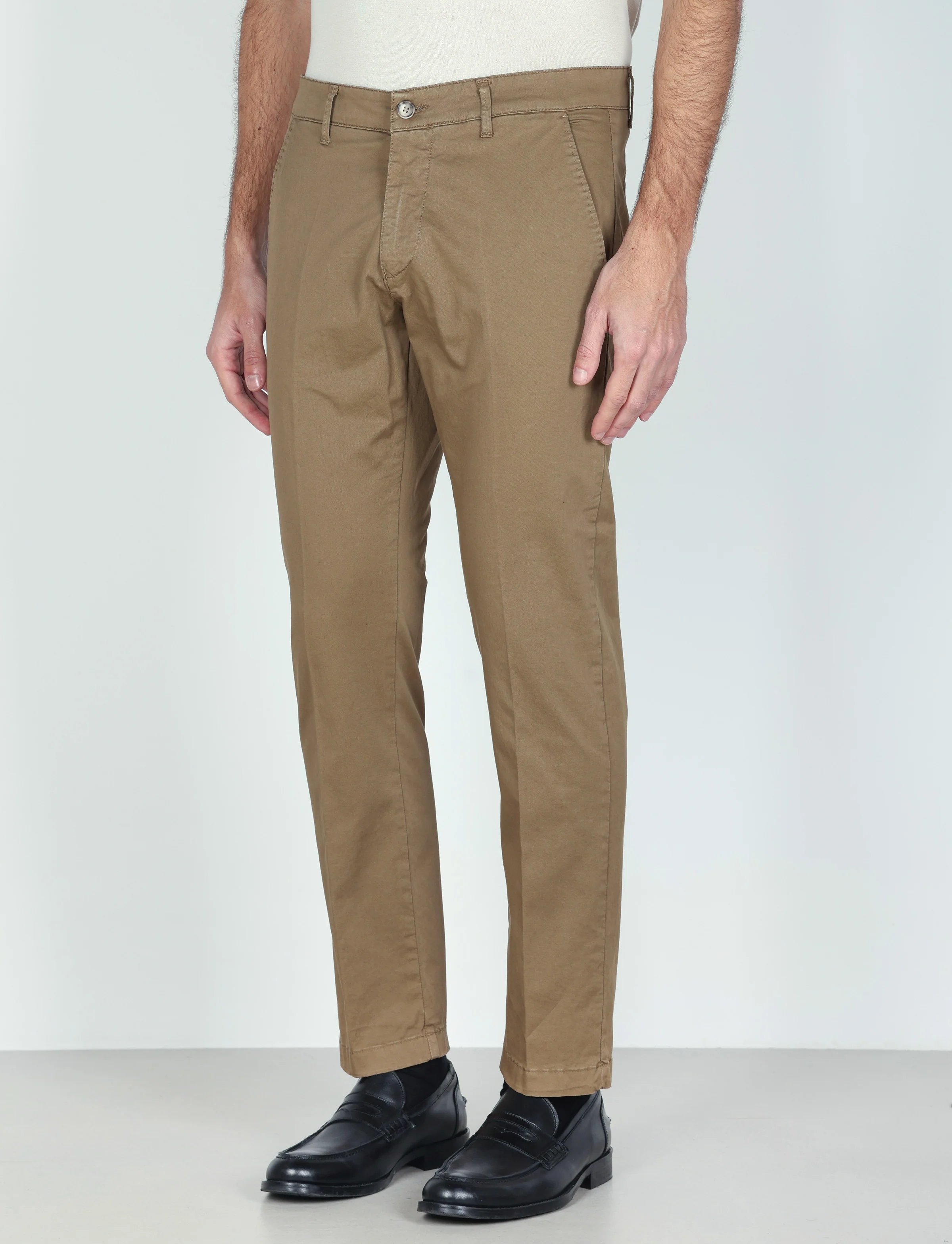 Pantaloni in gabardine di cotone stretch - Image 36