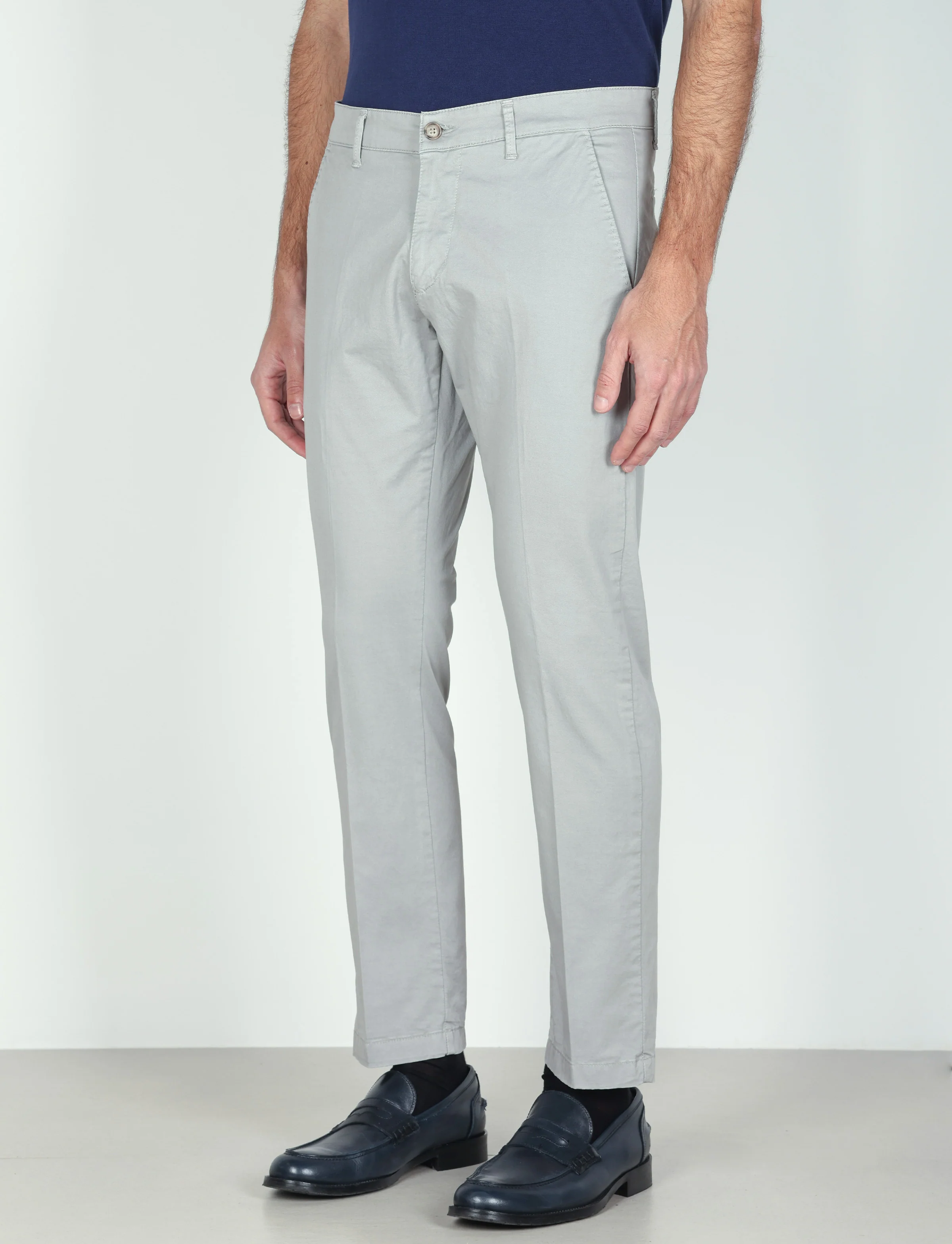 Pantaloni in gabardine di cotone stretch - Image 46