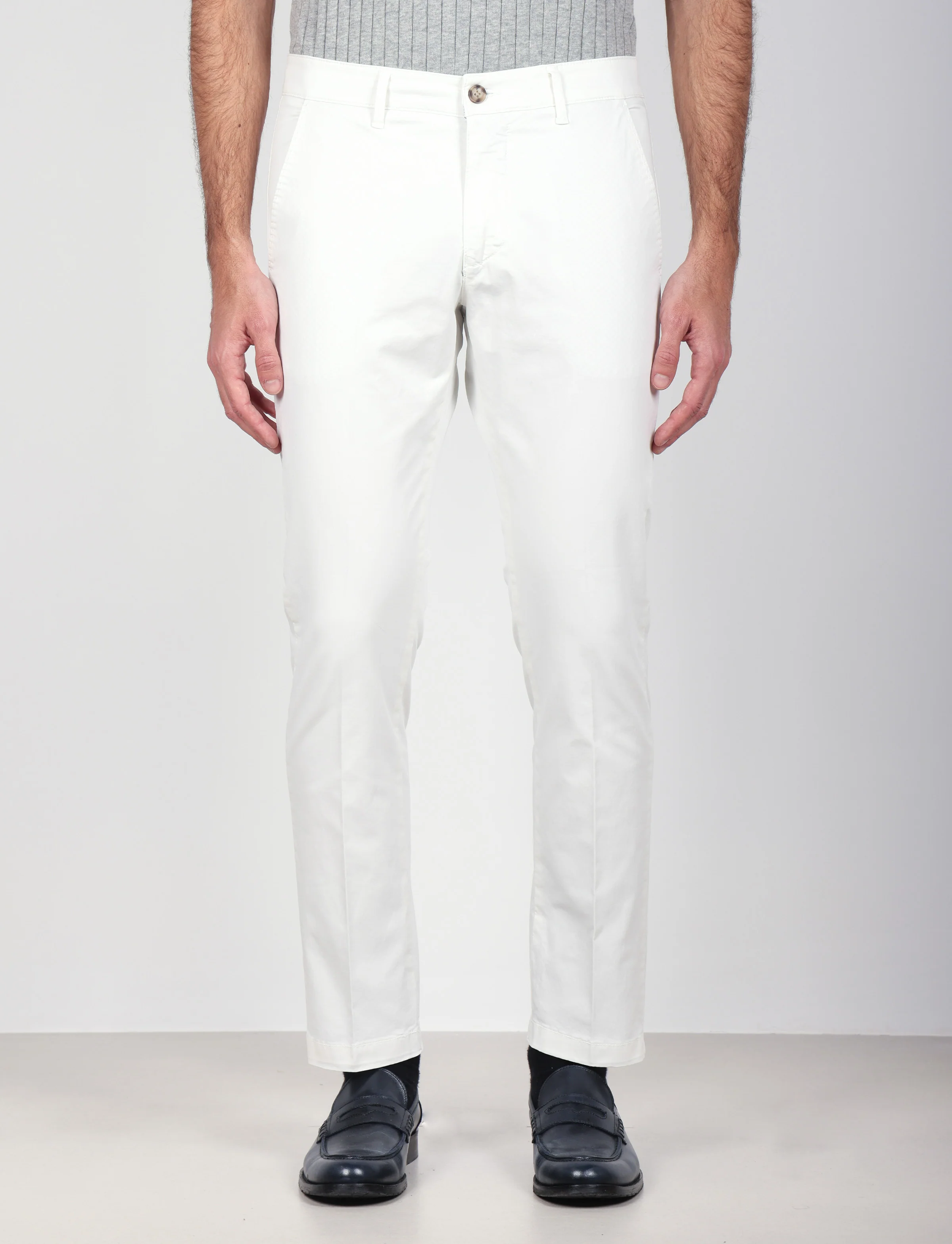Pantaloni in gabardine di cotone stretch - Image 50