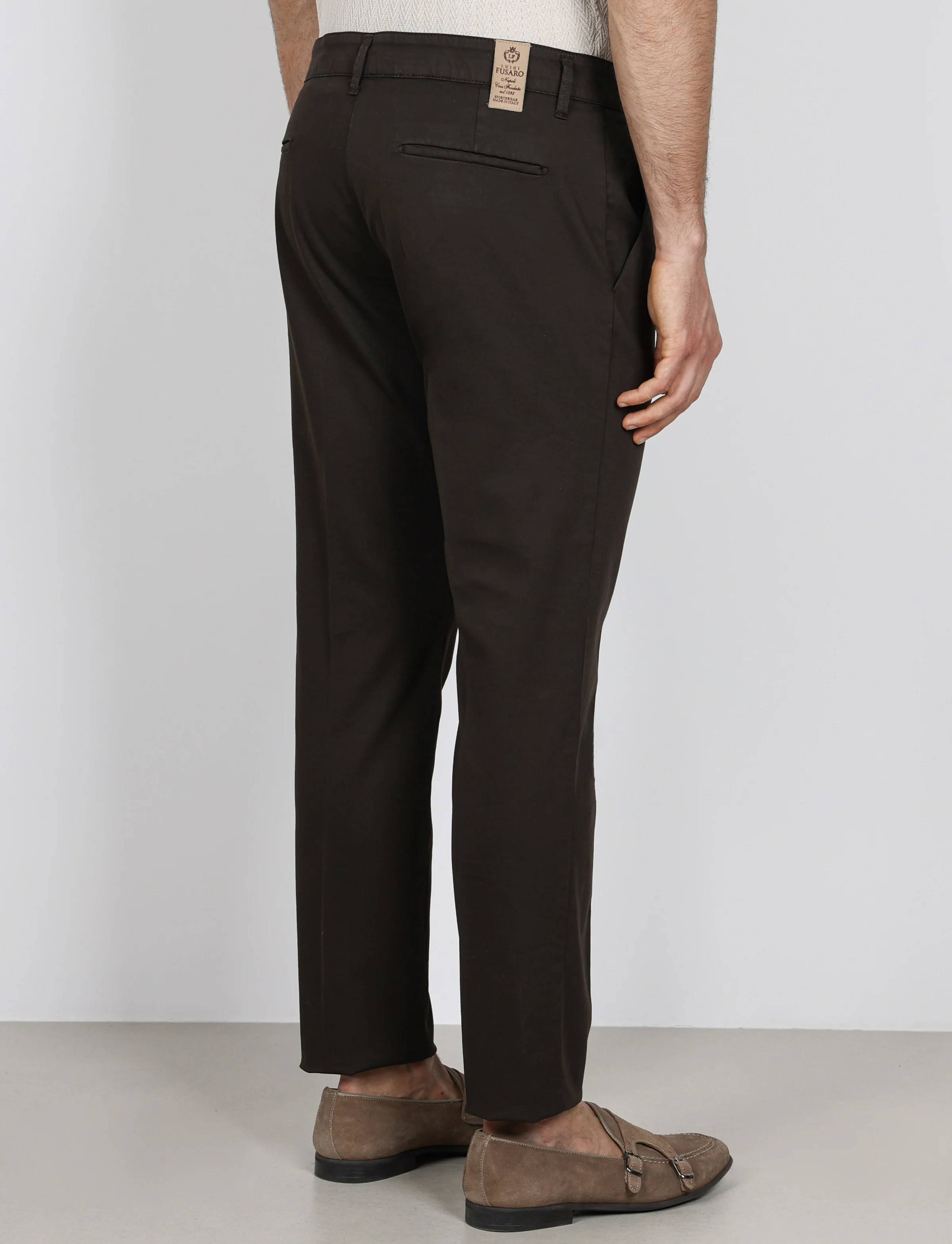 Pantaloni con pinces in cotone elasticizzato - Image 23