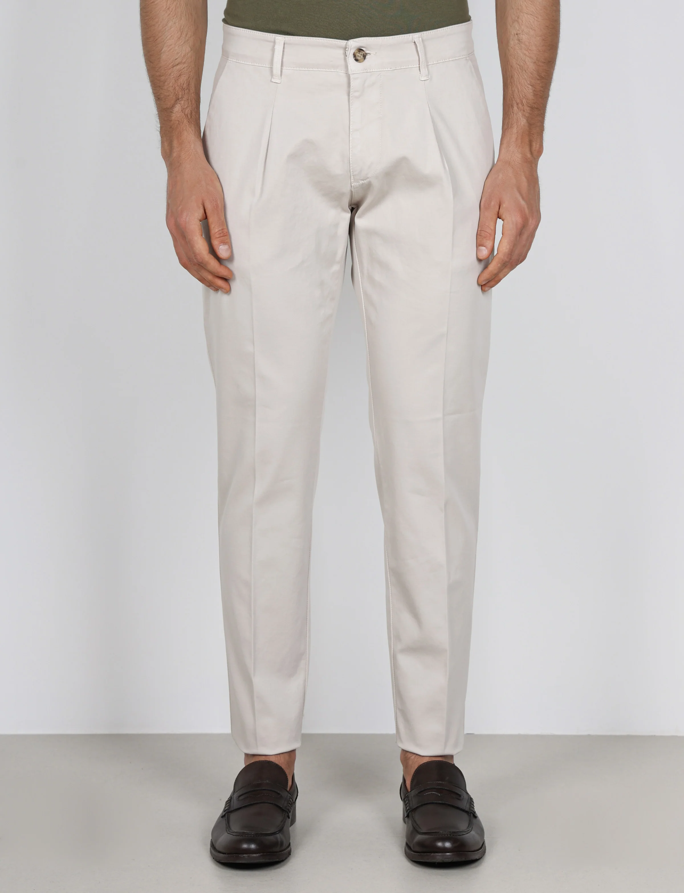Pantaloni con pinces in cotone elasticizzato - Image 27
