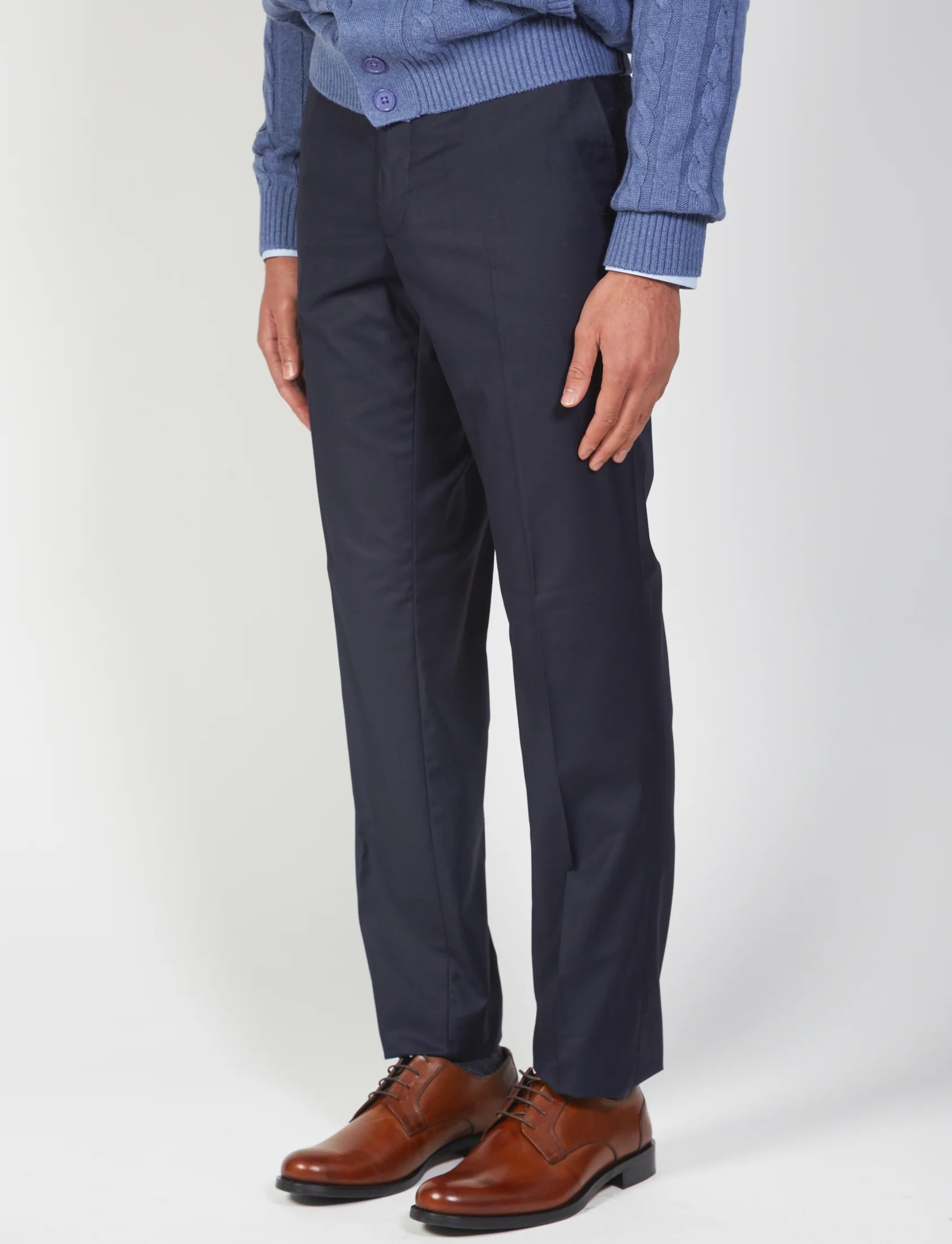 Pantaloni classici in tinta unita - Image 6