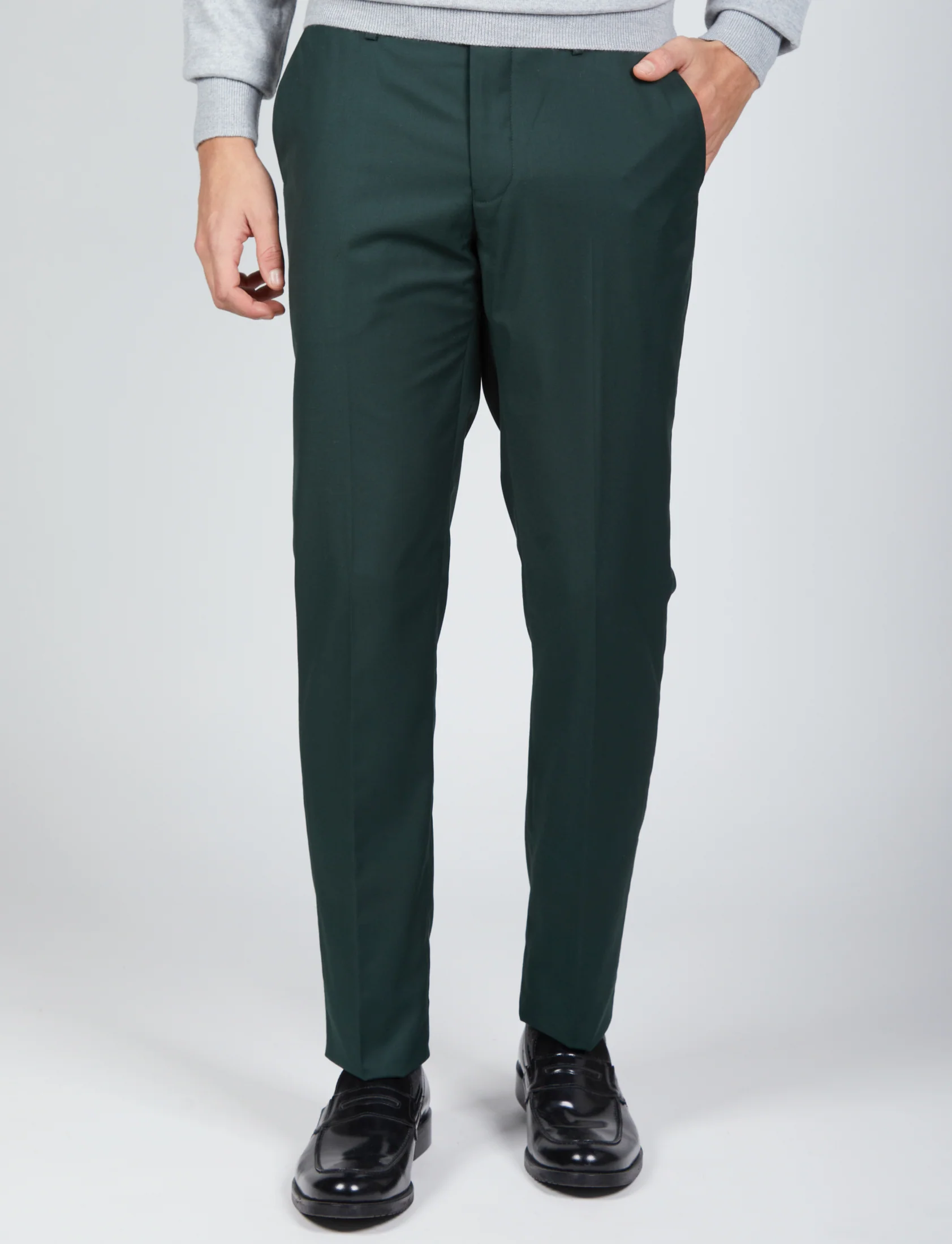 Pantaloni classici in tinta unita - Image 9
