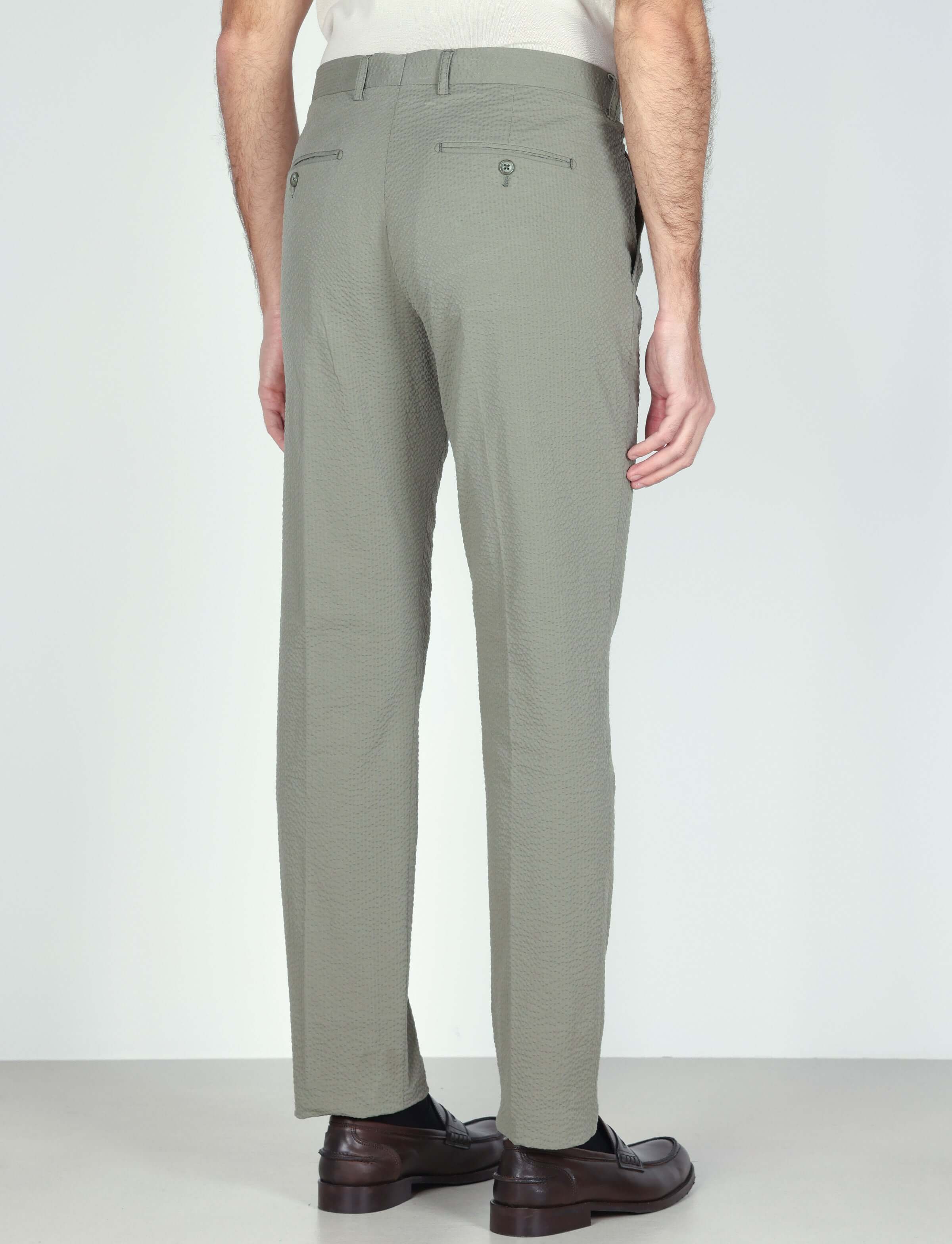 Pantaloni in cotone goffrato tinta unita - Image 18