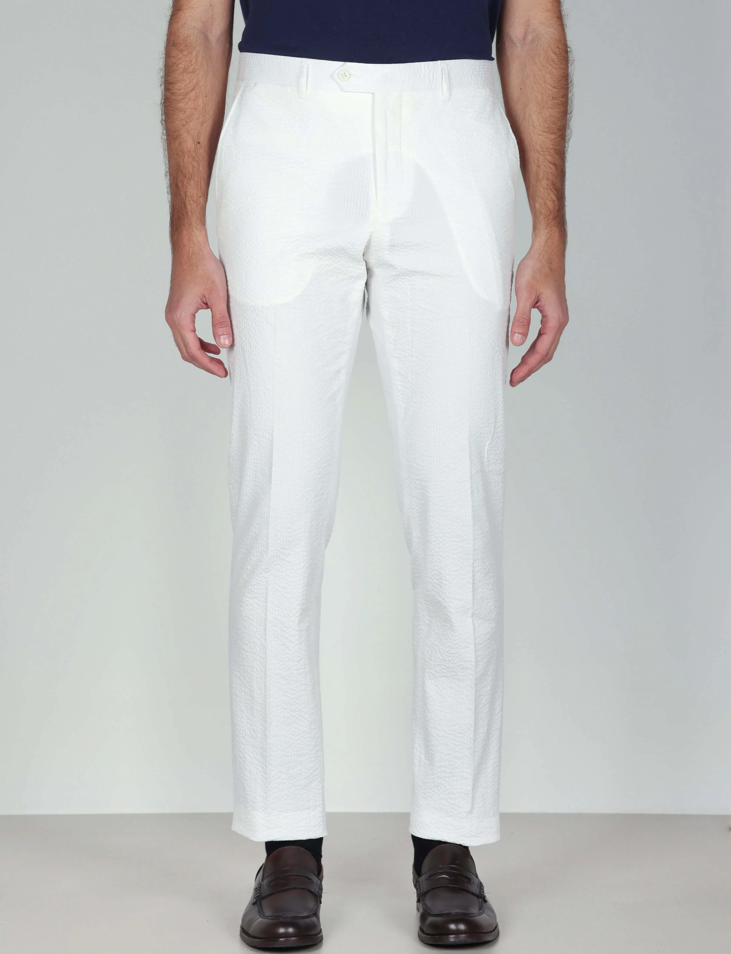 Pantaloni in cotone goffrato tinta unita - Image 6