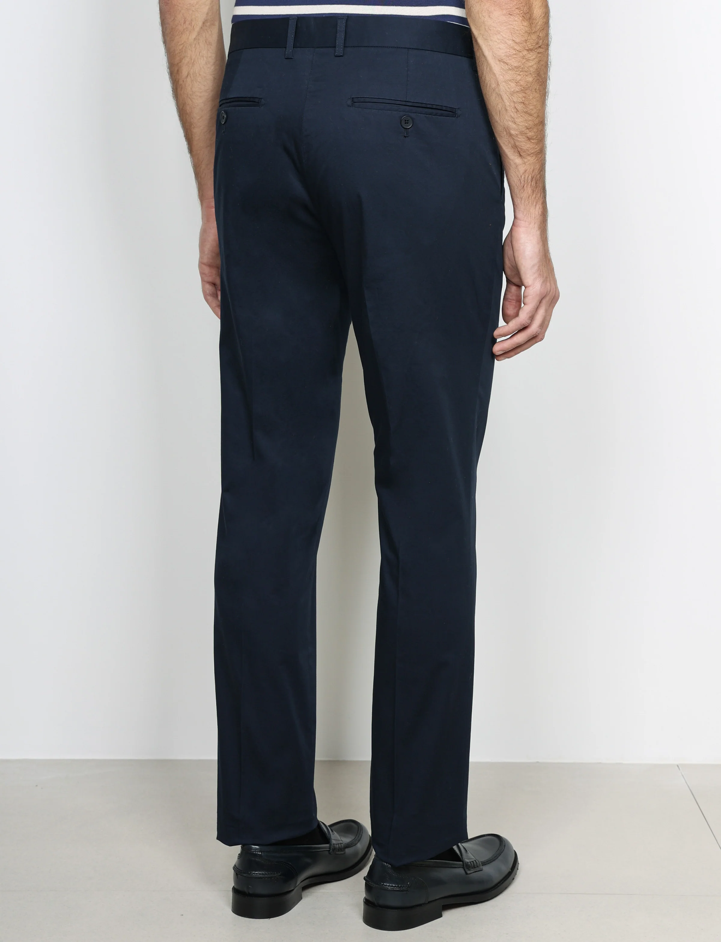 Pantaloni tinta unita in cotone stretch - Image 18