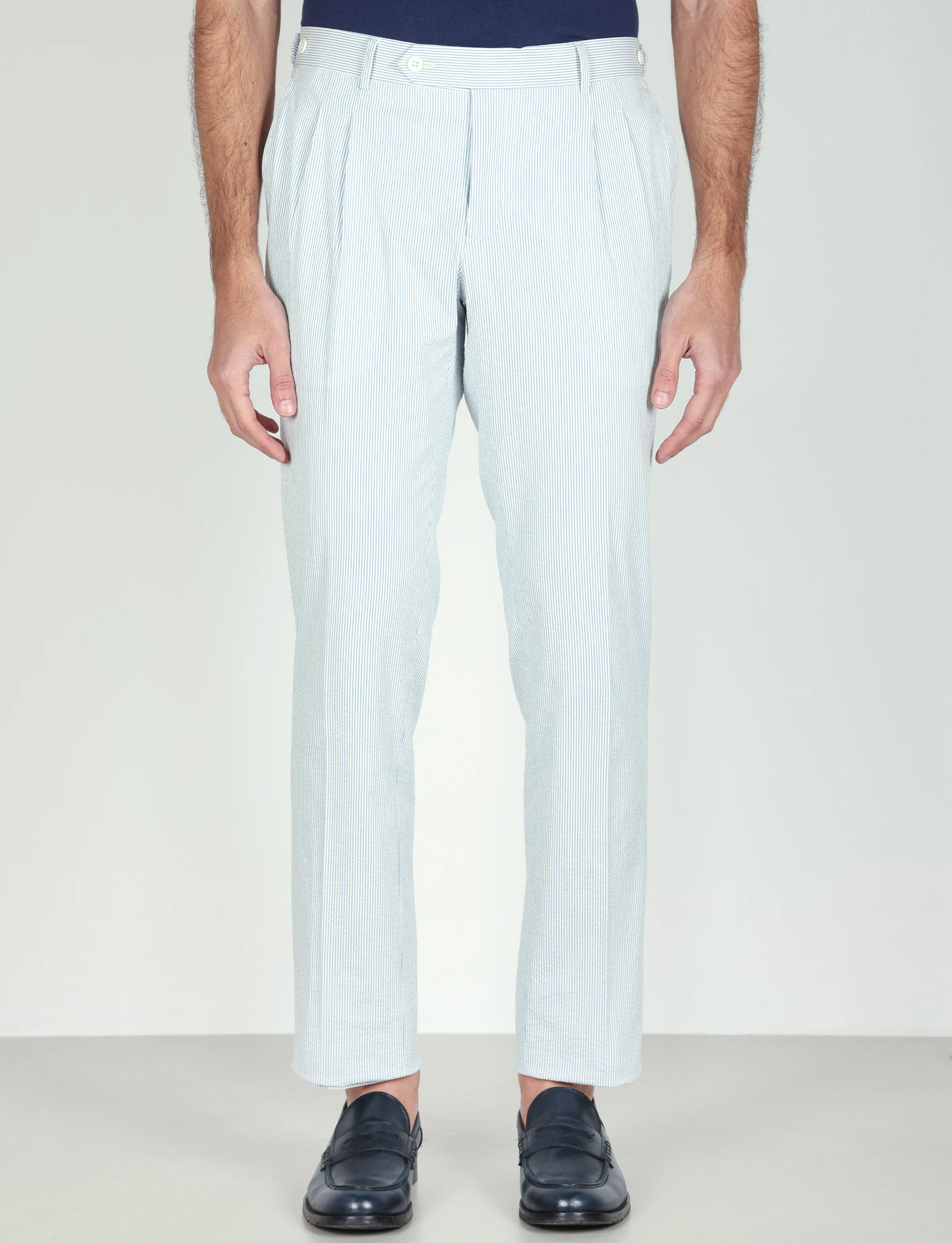 Pantaloni a righe in cotone goffrato con pinces - Image 6