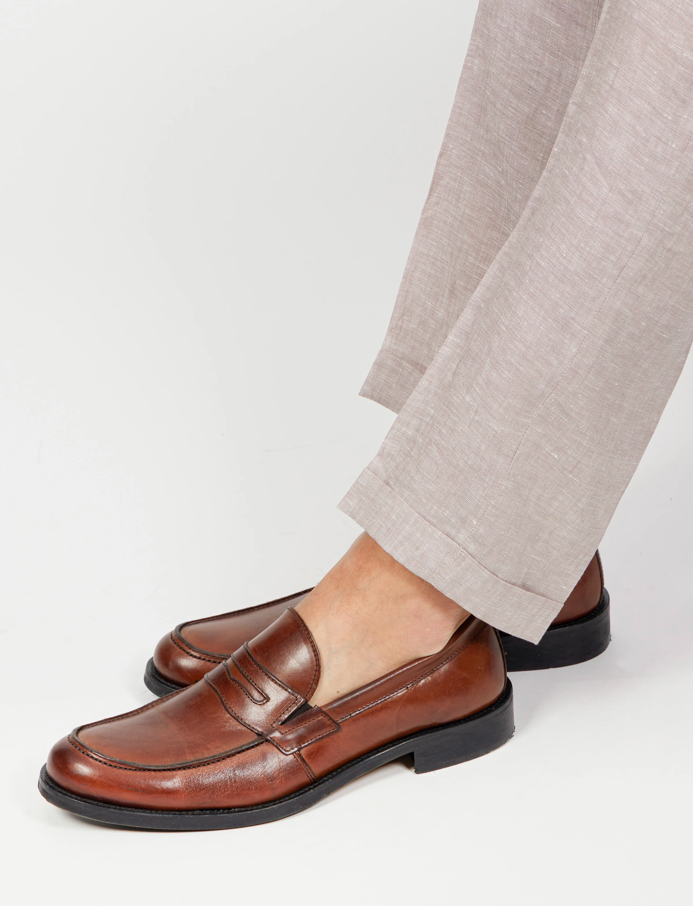 Pantaloni in lino melange con doppia pence - Image 13