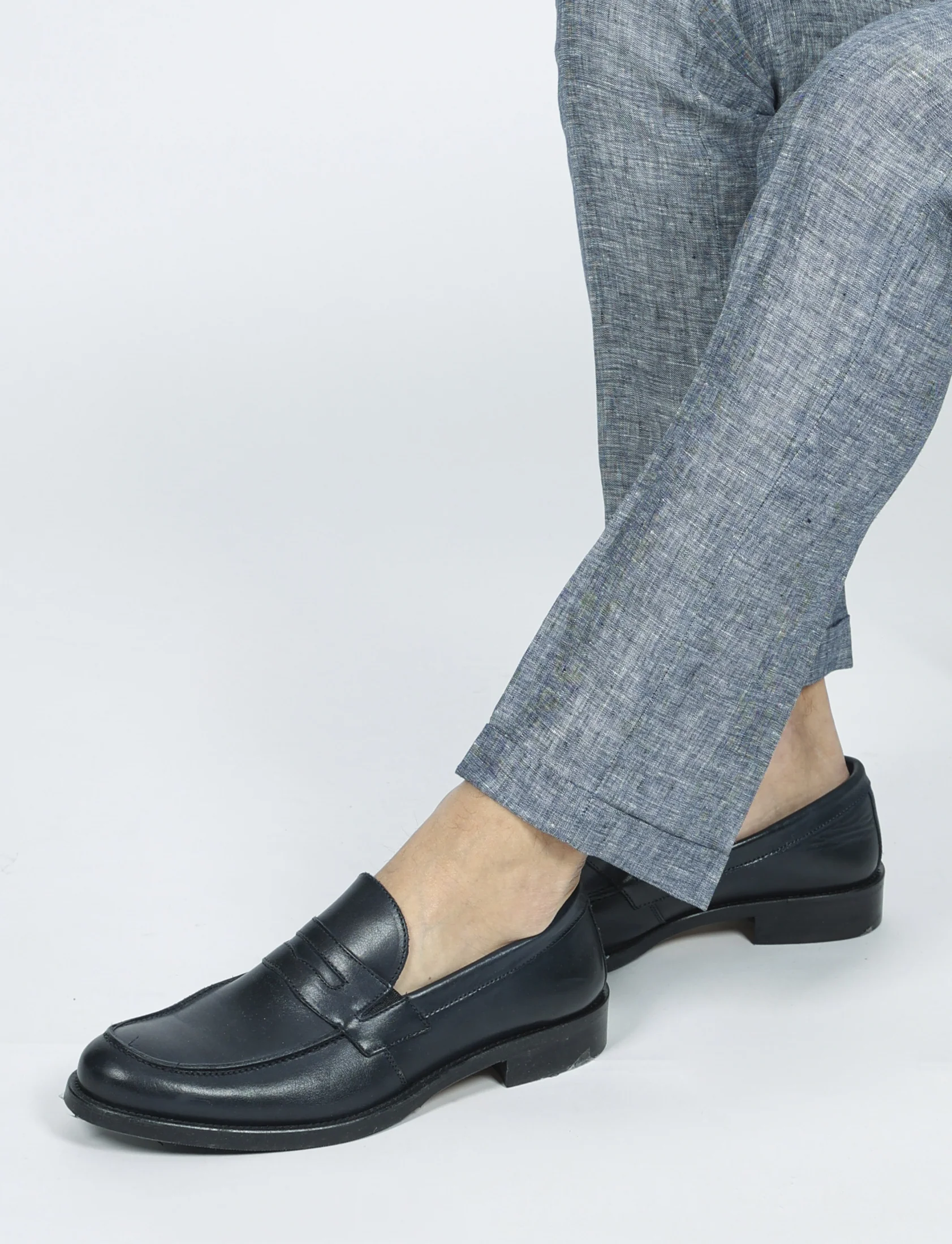 Pantaloni in lino melange con doppia pence - Image 19