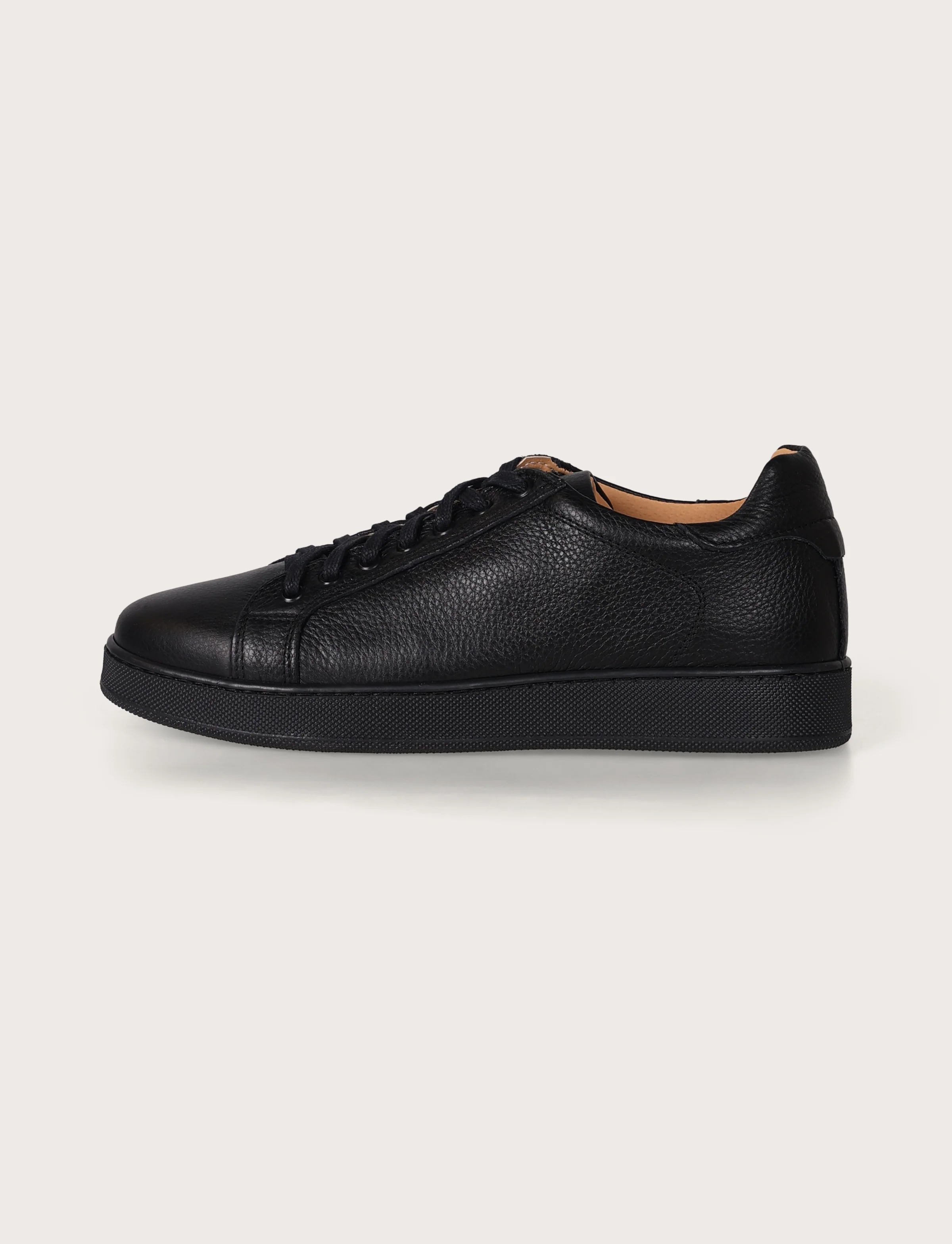 Sneakers in pelle bottalata con suola in gomma - Image 10