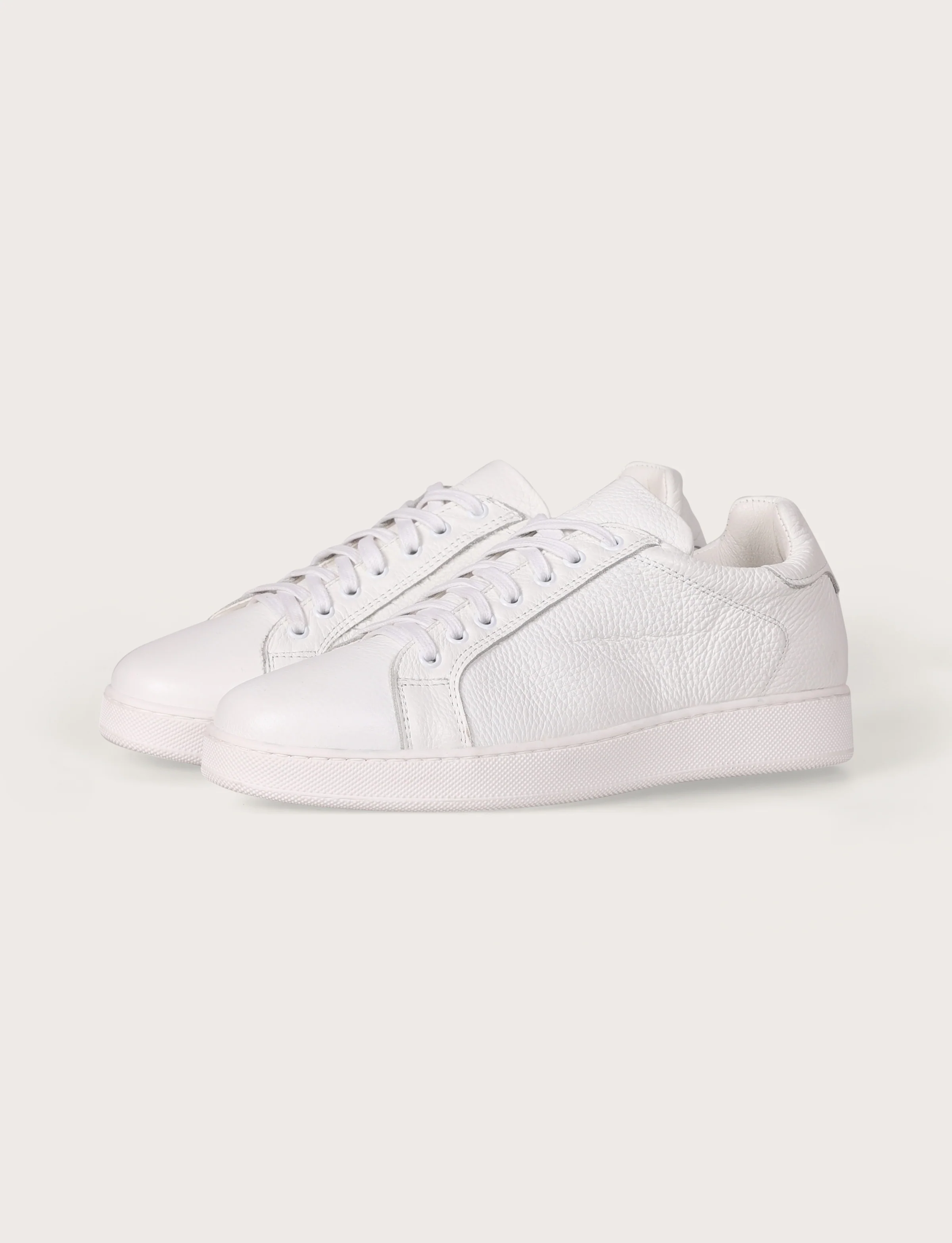 Sneakers in pelle bottalata con suola in gomma - Image 13