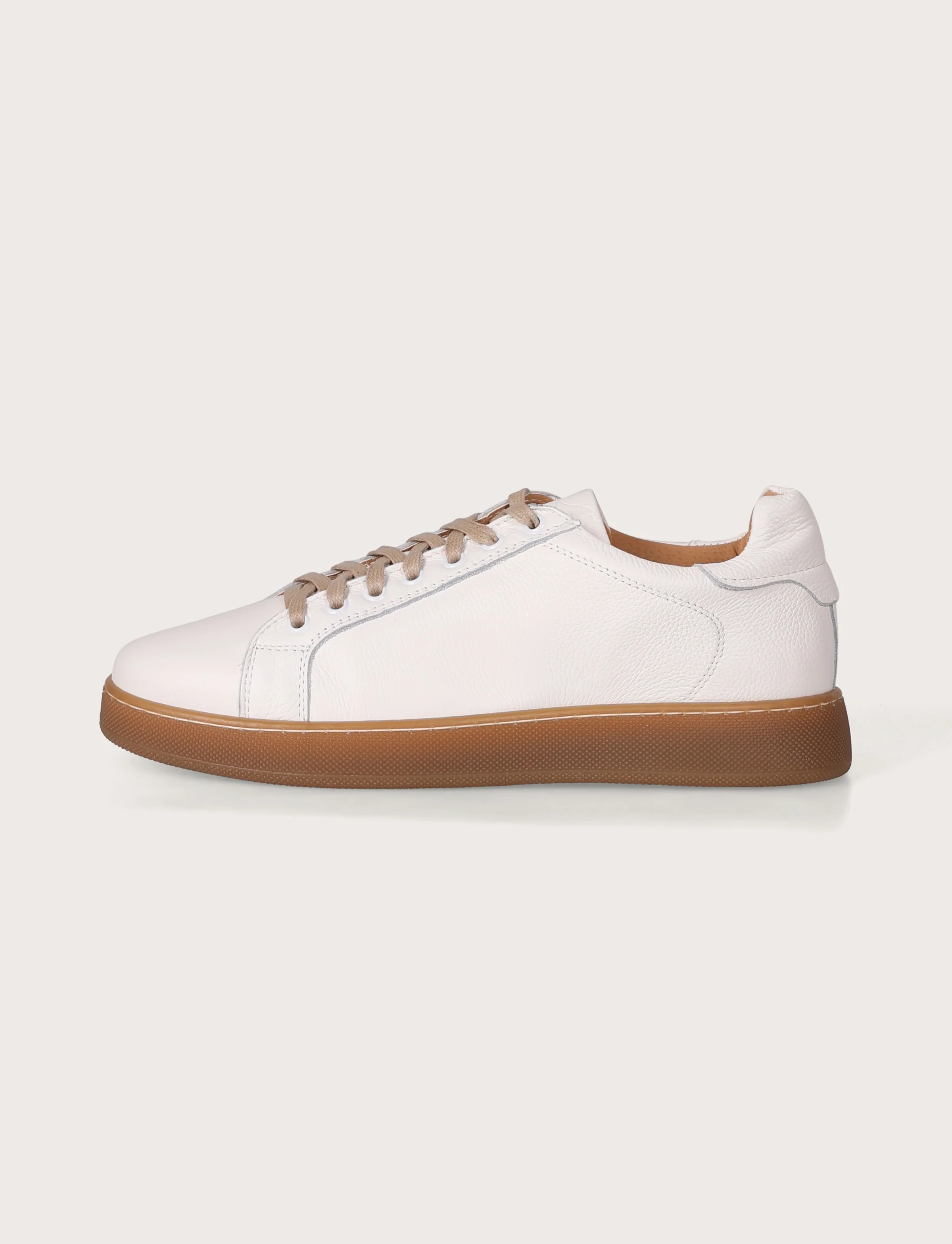 Sneakers in pelle bottalata con suola in gomma - Image 18