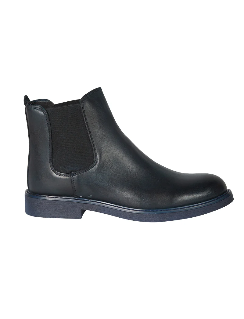 Stivaletto Chelsea in pelle con fondo in gomma - Image 6
