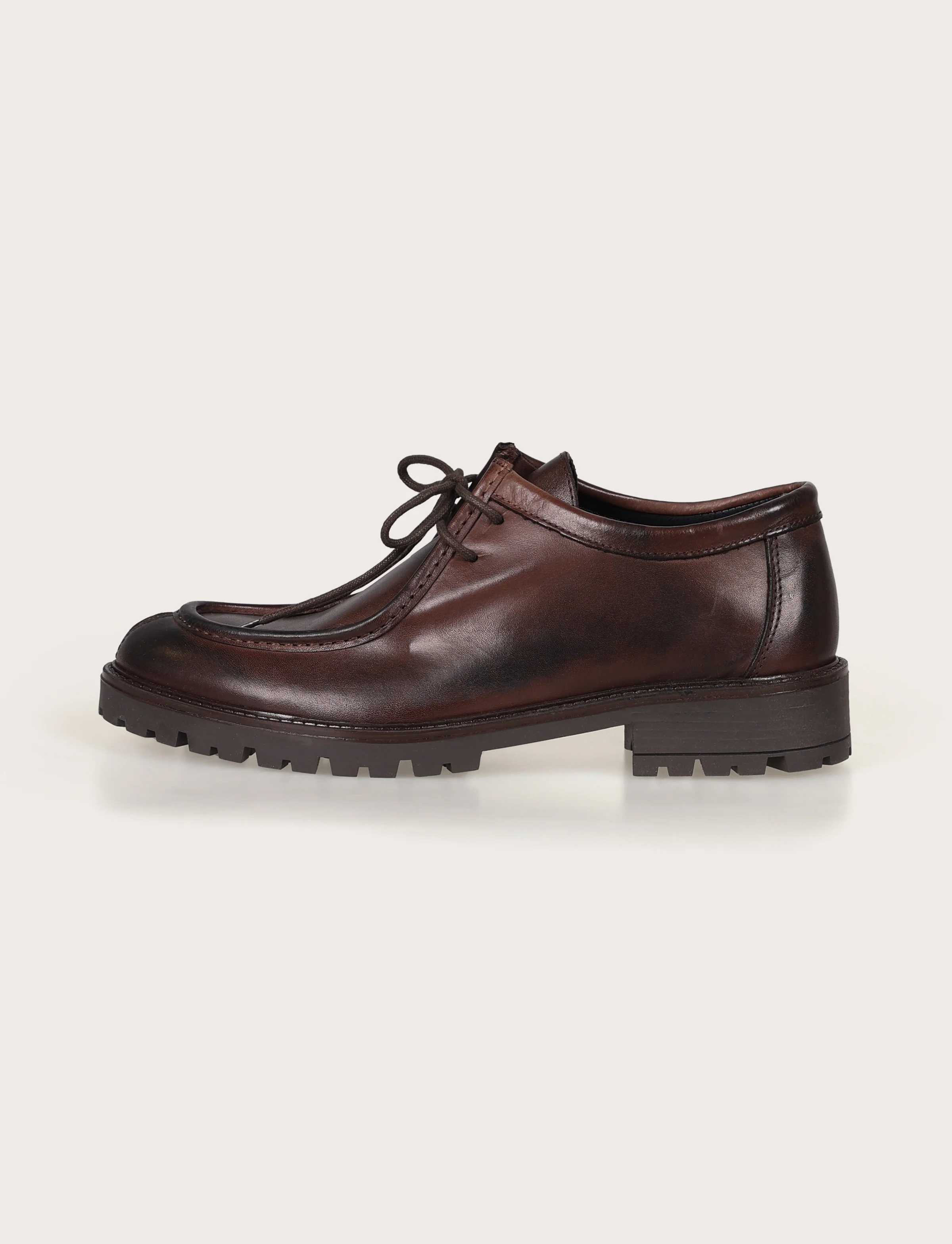 Scarpe stringate in pelle con suola carrarmato - Image 6