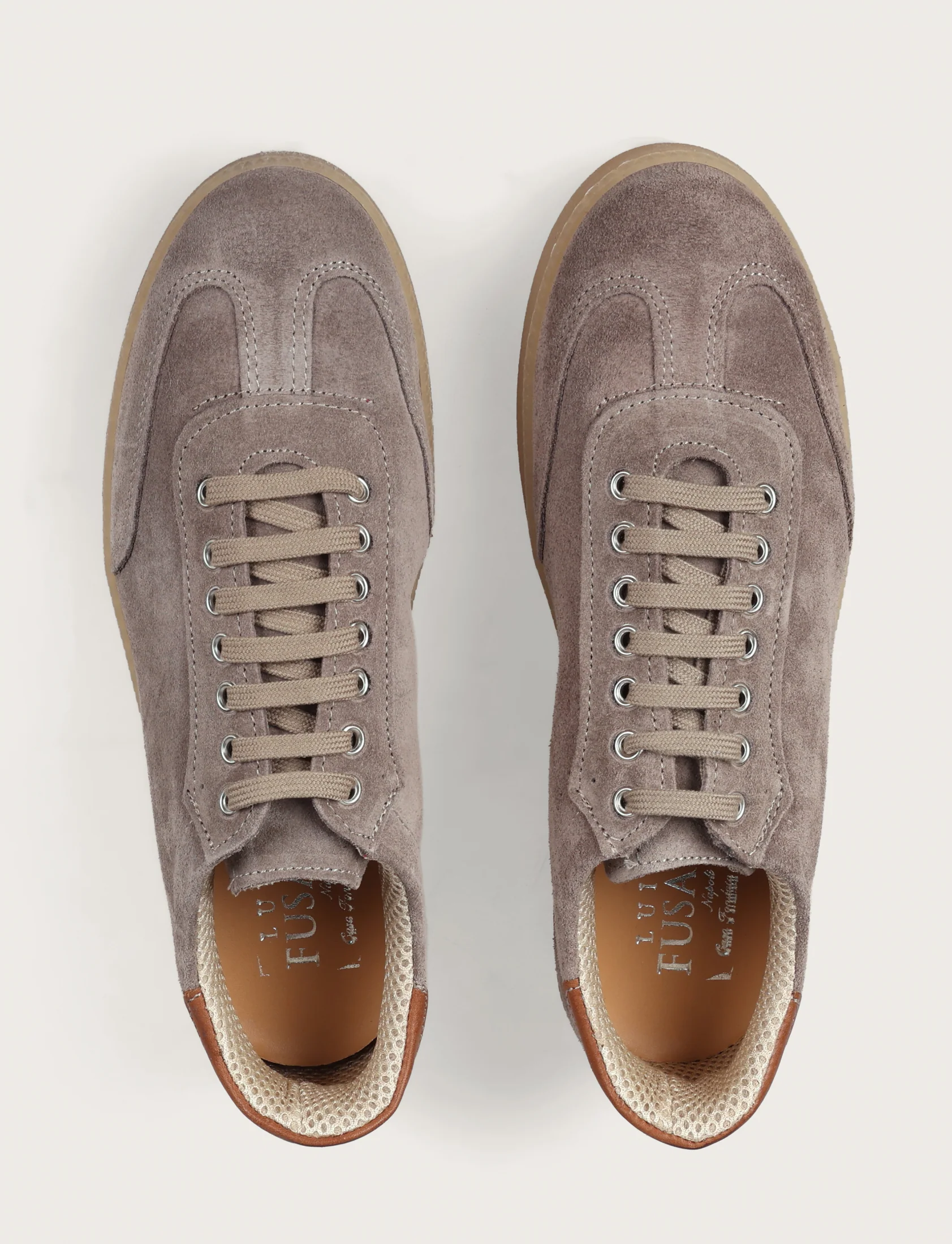 Sneakers in camoscio con suola in gomma - Image 12