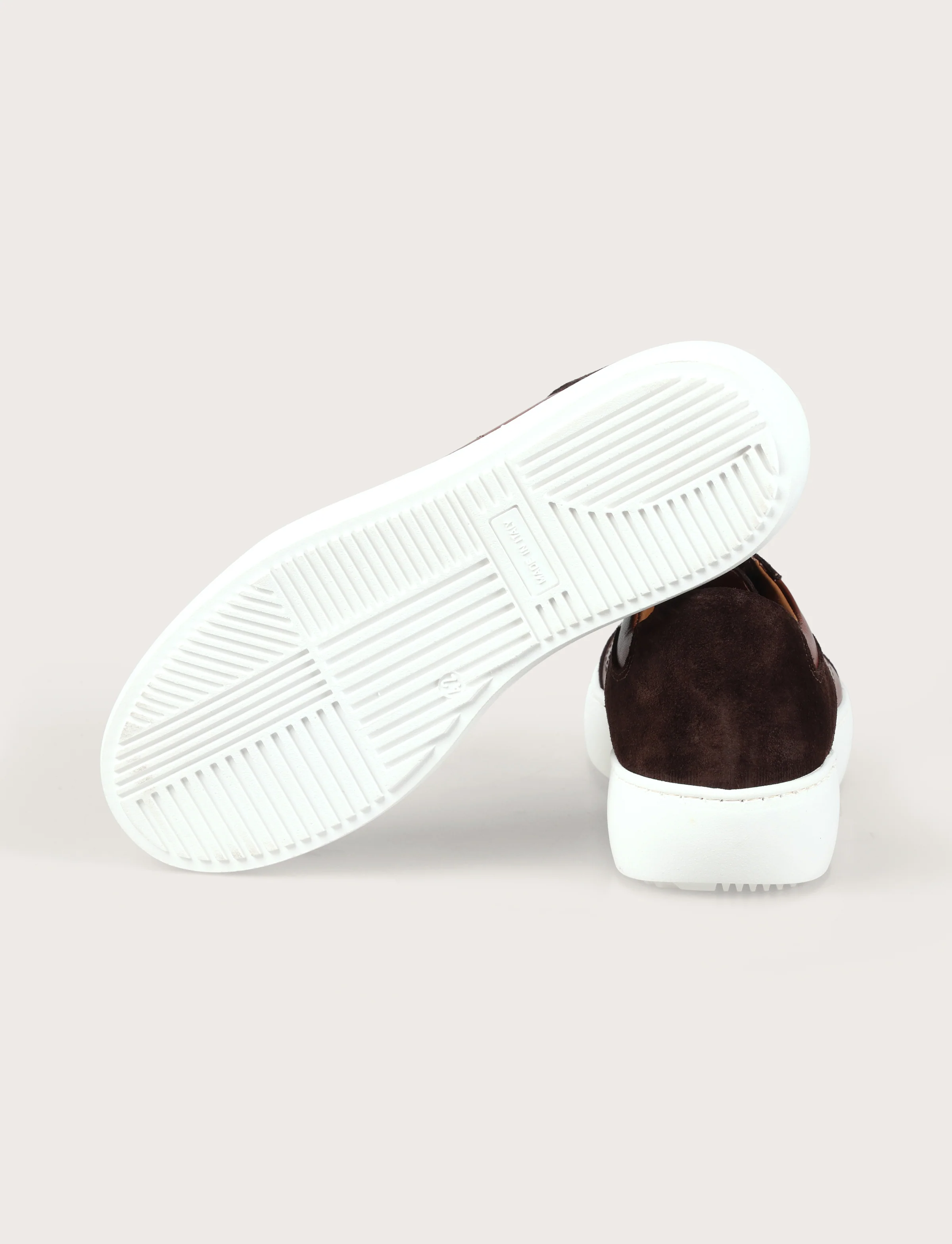Sneakers in pelle e camoscio con suola in gomma - Image 3