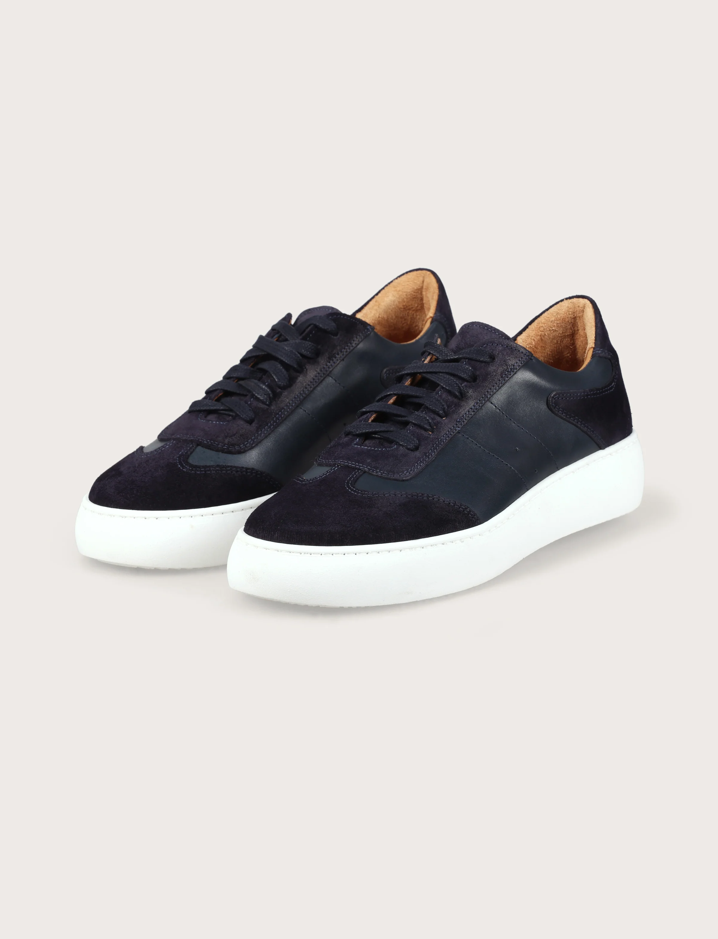 Sneakers in pelle e camoscio con suola in gomma - Image 5