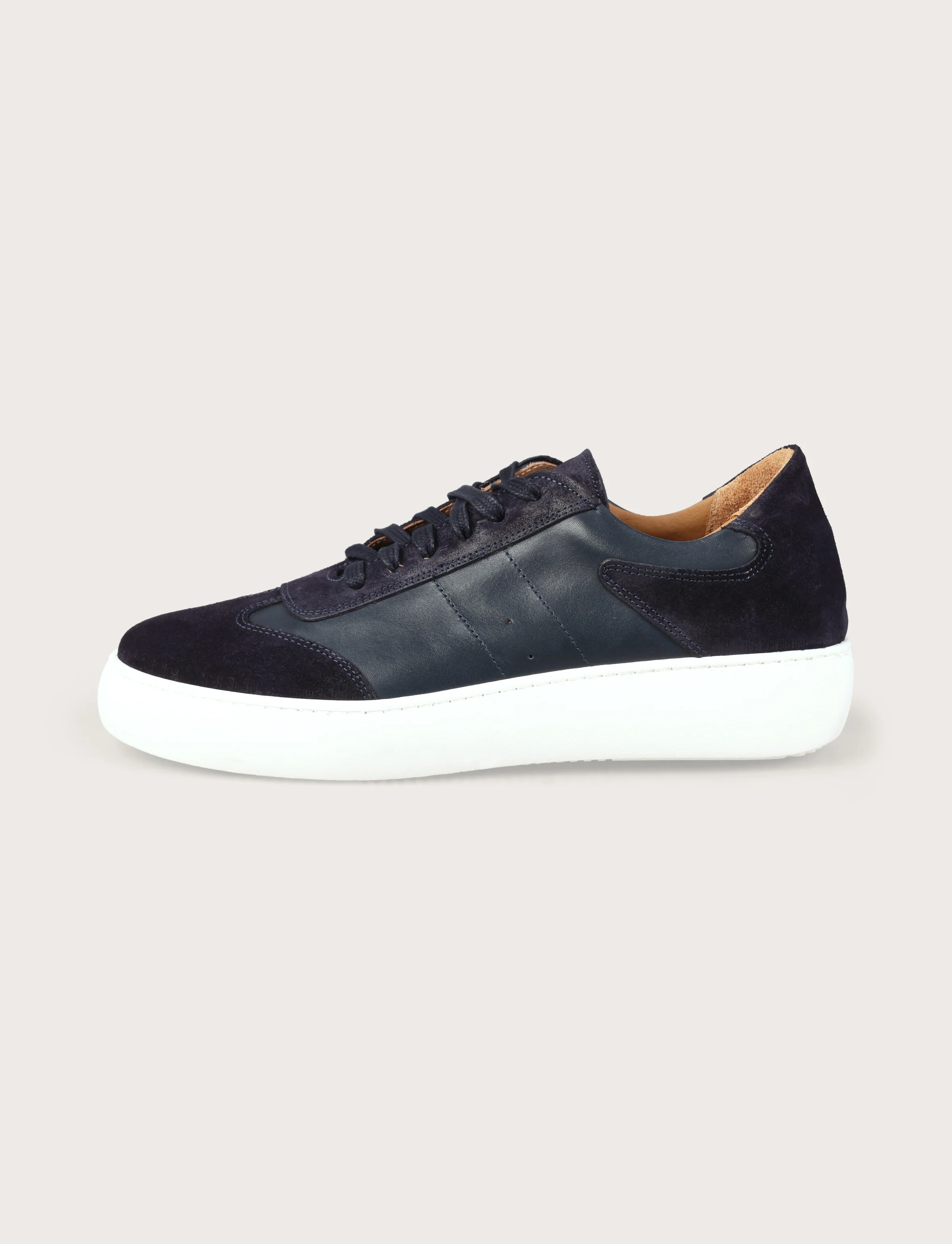 Sneakers in pelle e camoscio con suola in gomma - Image 6